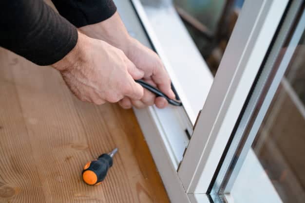 Handyman windows and doors installation service in Toronto and GTA